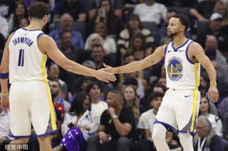 两人都各自 两人都各自