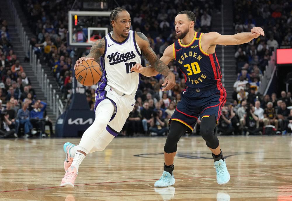 中场的抢截 中场的抢截